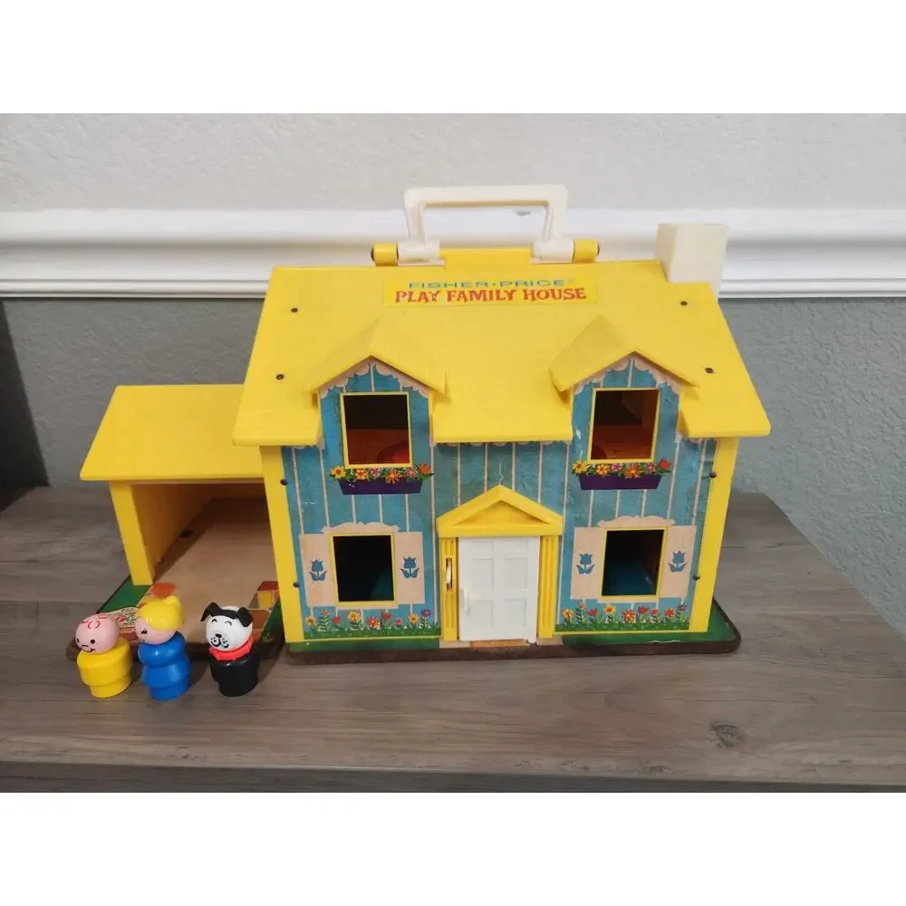 Fisher Price Vintage Little People Play Family Yellow House 1969, 3‎ Figures